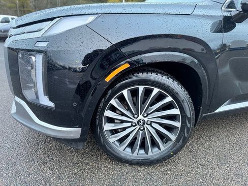 Used 2023 Hyundai Palisade Calligraphy image 4