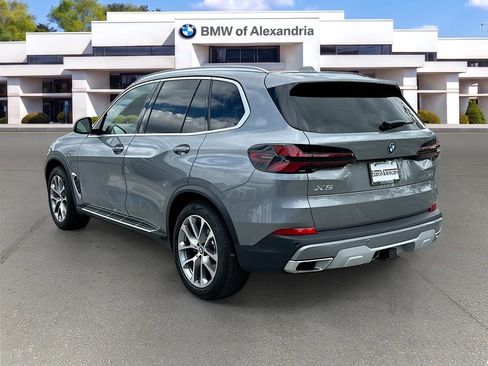 Used 2026 BMW X5 xDrive50e w/ Executive Package AWD/4WD image 5