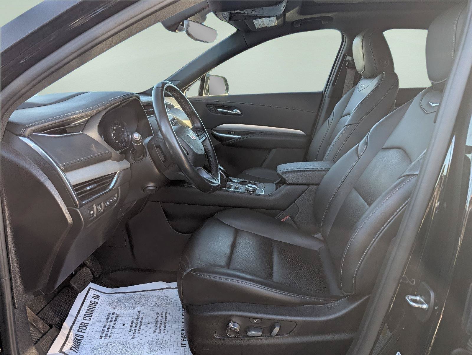 Used 2020 Cadillac XT4 Premium Luxury AWD/4WD image 11