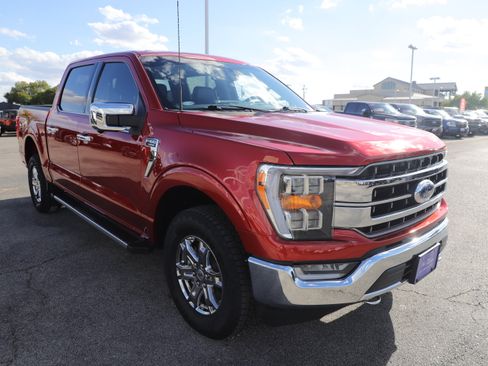 Used 2023 Ford F150 Lariat w/ Trailer Tow Package image 4