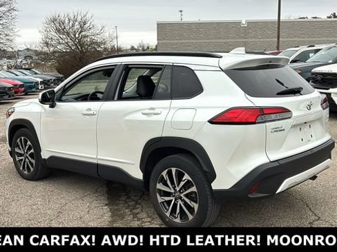 Used 2023 Toyota Corolla Cross XLE w/ Convenience Package image 4