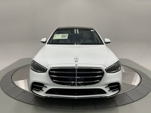 New 2026 Mercedes-Benz S 580 4MATIC Sedan image 2