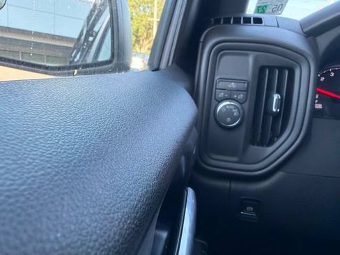 Used 2025 Chevrolet Silverado 1500 W/T w/ WT Value Package RWD image 12
