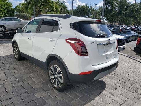 Used 2021 Buick Encore Preferred image 4