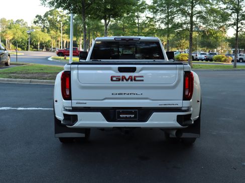 Used 2022 GMC Sierra 3500 Denali AWD/4WD image 53