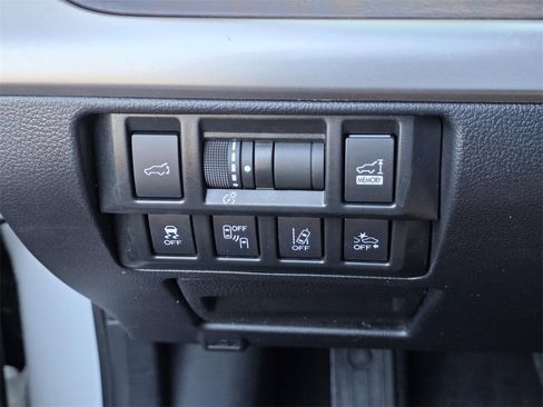 Used 2019 Subaru Outback 2.5i Limited image 29