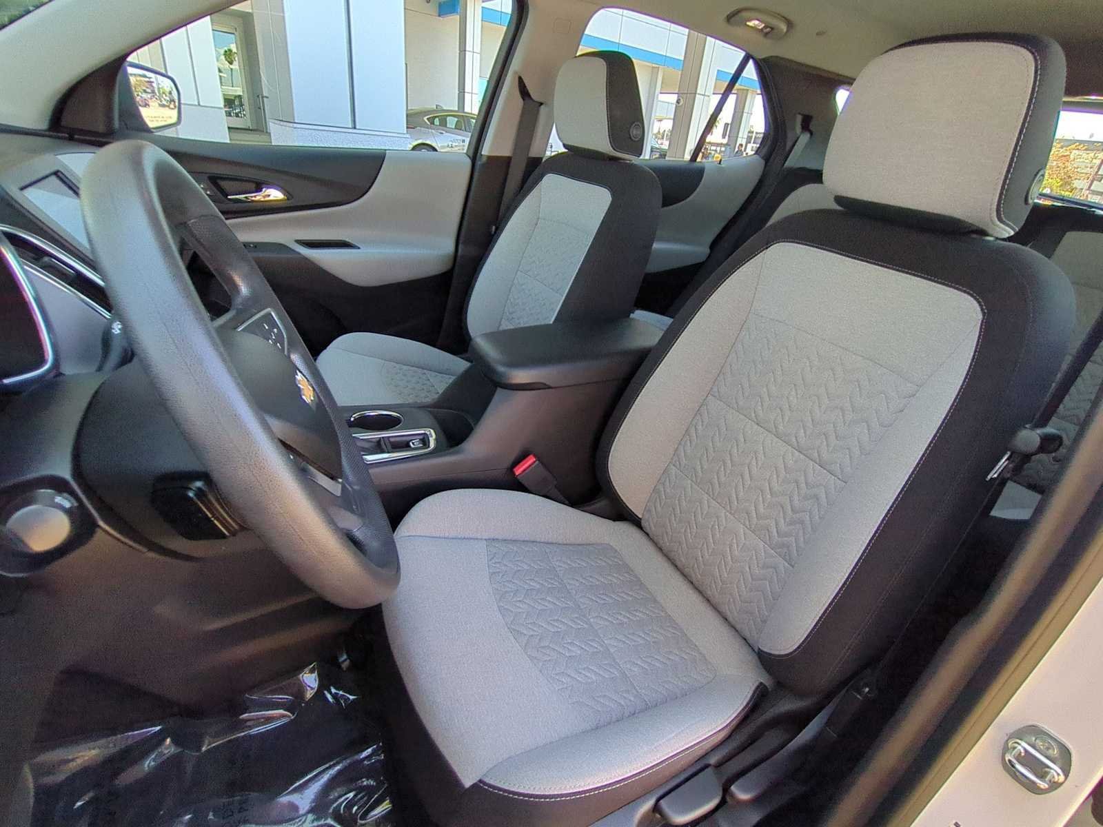 Used 2022 Chevrolet Equinox LS w/ LPO, Cargo Package AWD/4WD image 21