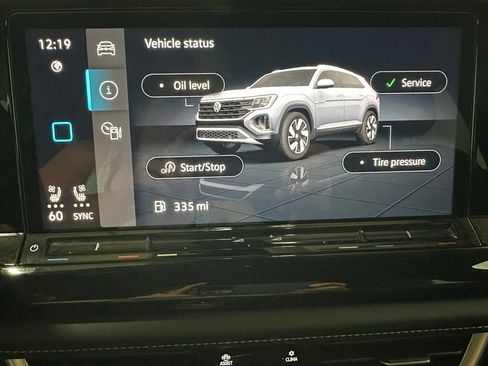 Used 2025 Volkswagen Atlas Cross Sport SE image 34