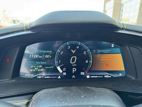 Used 2024 Chevrolet Corvette Stingray Premium Conv w/ Z51 Performance Package image 19