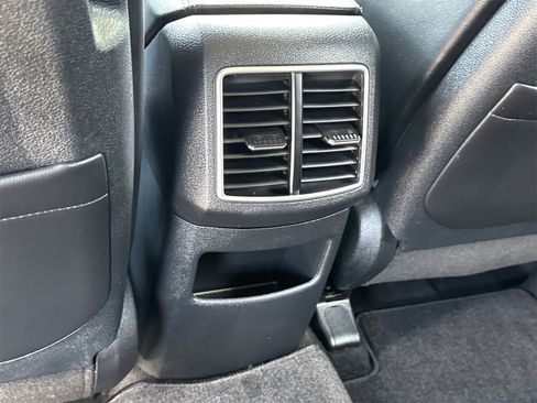 Used 2023 Kia Sportage SX image 11