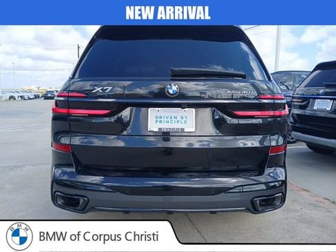 Used 2026 BMW X7 xDrive40i AWD/4WD image 8