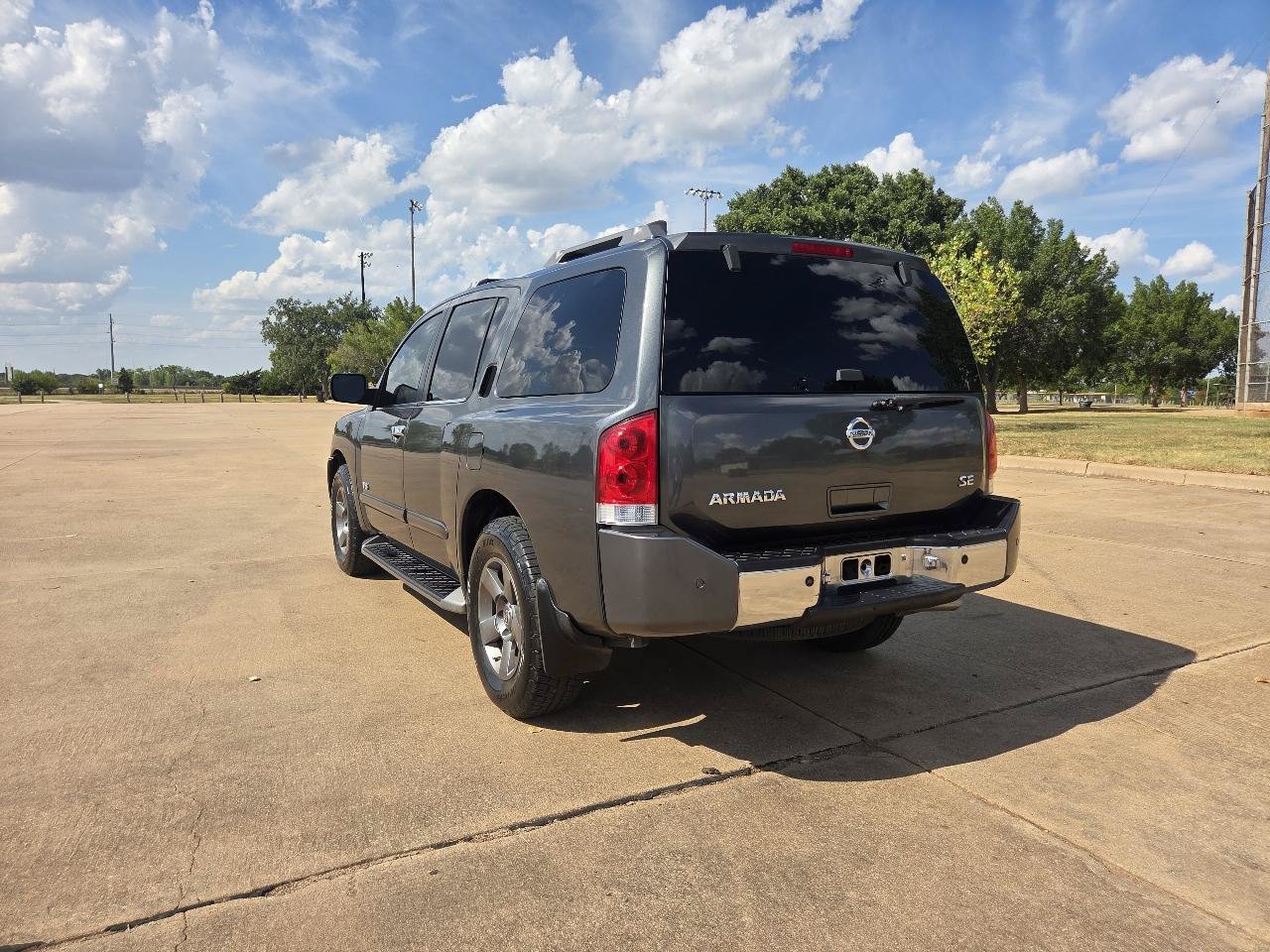 Used 2005 Nissan Armada SE RWD image 8