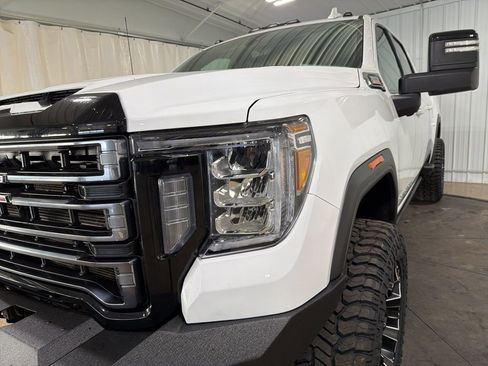 Used 2022 GMC Sierra 3500 AT4 w/ AT4 Preferred Package image 15