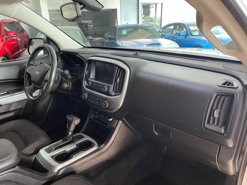 Used 2018 Chevrolet Colorado LT w/ LT Convenience Package image 28