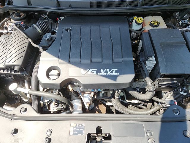 Used 2012 Buick LaCrosse Touring FWD image 28