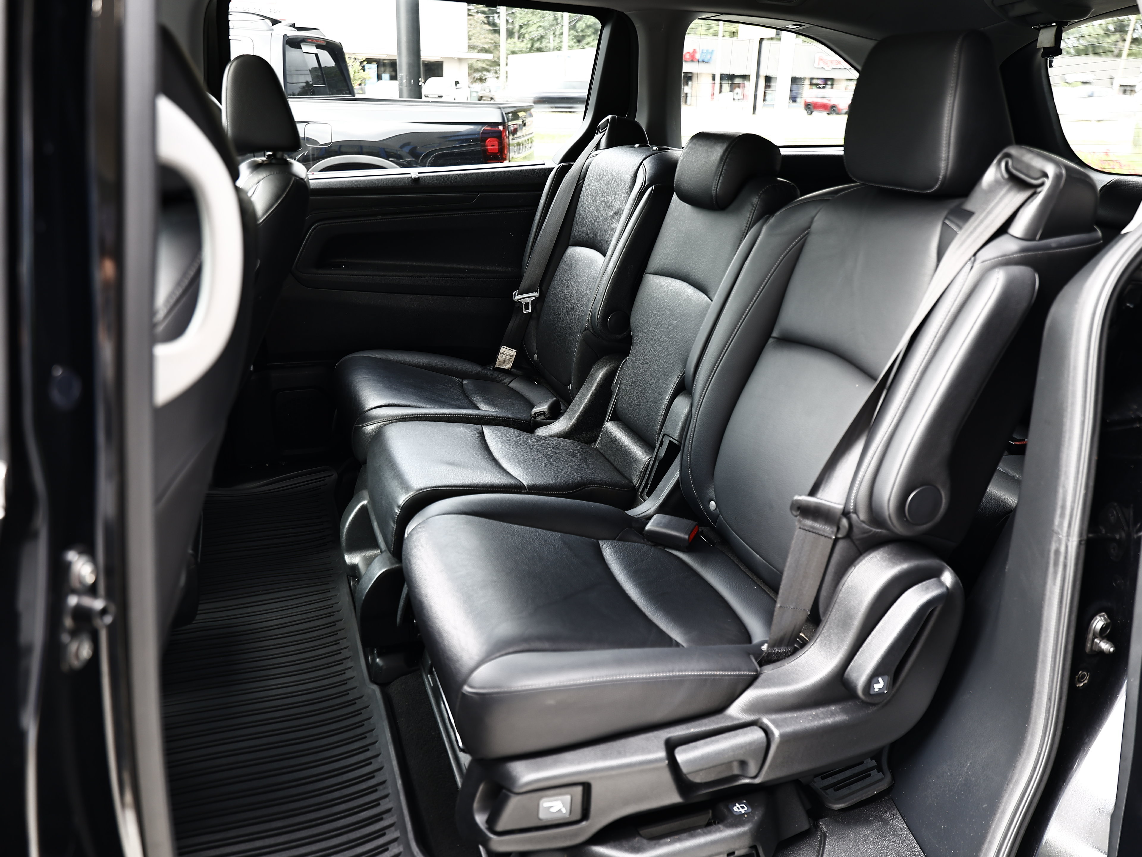 Used 2023 Honda Odyssey EX-L image 22