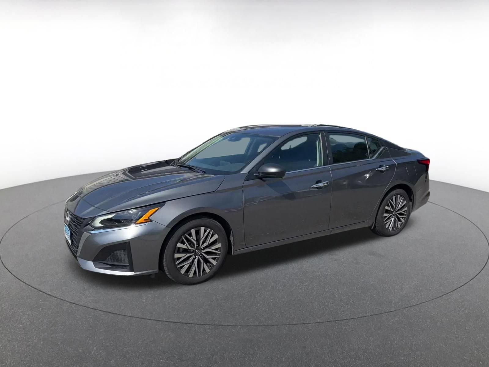 Used 2025 Nissan Altima 2.5 SV FWD image 6