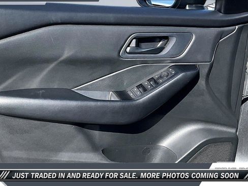 Used 2024 Nissan Rogue S AWD/4WD image 17