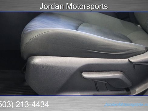 Used 2020 Toyota RAV4 LE image 38