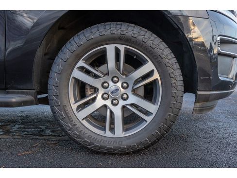 Used 2024 Ford Expedition Max Limited image 9