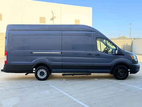 Used 2020 Ford Transit 250 148 High Roof Extended image 4