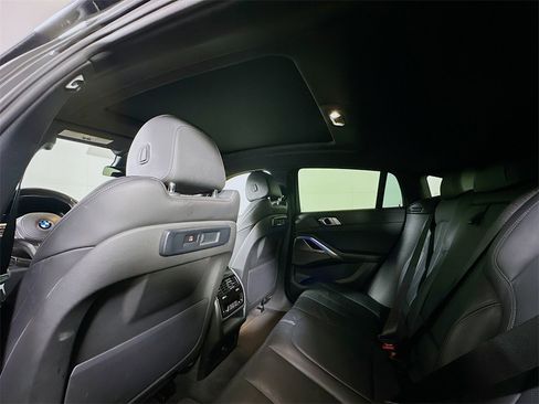 Used 2021 BMW X6 xDrive40i image 13
