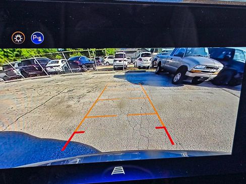 Used 2026 Chevrolet Equinox LT w/ LPO, Floor Liner Package FWD image 17