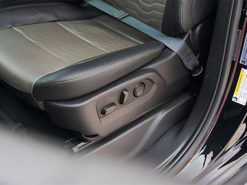 Certified 2025 Chevrolet Silverado 2500 ZR2 w/ Technology Package image 11