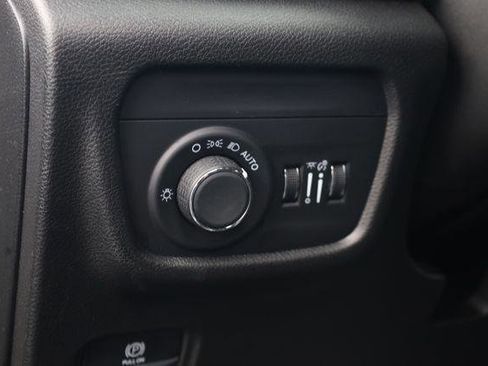 Certified 2024 Jeep Grand Cherokee L Laredo AWD/4WD image 12