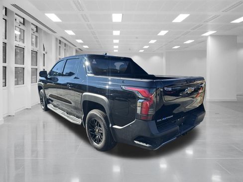 New 2025 Chevrolet Silverado EV LT image 7
