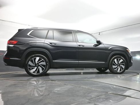 Used 2025 Volkswagen Atlas SEL image 39