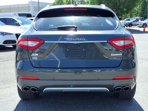 Used 2018 Maserati Levante S GranLusso AWD/4WD image 16