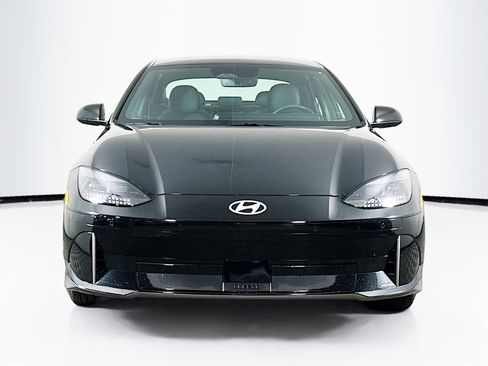 Used 2024 Hyundai Ioniq 6 SEL image 2