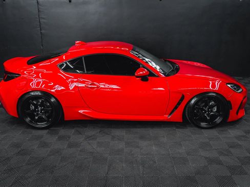 Used 2023 Subaru BRZ Limited RWD image 16