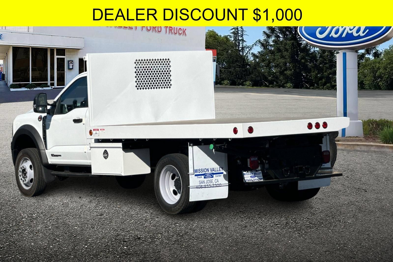 New 2024 Ford F550 2WD Regular Cab Super Duty image 6