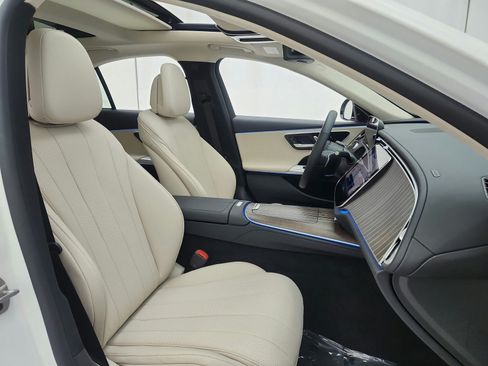 Certified 2024 Mercedes-Benz E 450 4MATIC Sedan image 20
