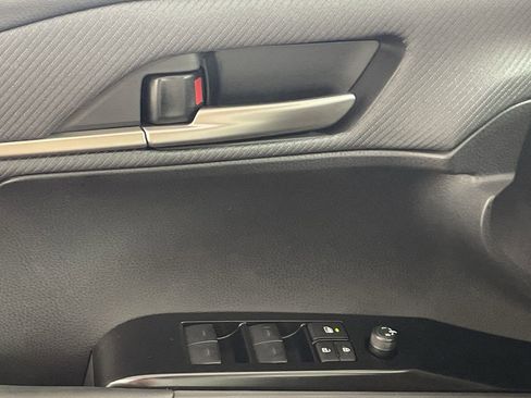 New 2026 Toyota Camry Hybrid image 17