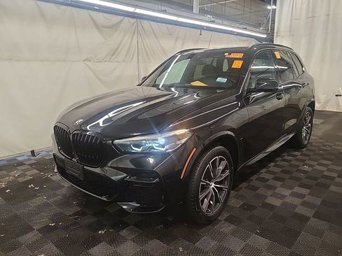 Used 2022 BMW X5 xDrive40i AWD/4WD image 2