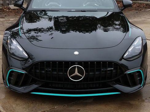 Used 2025 Mercedes-Benz AMG GT 63 image 19