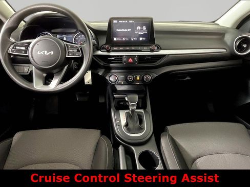 Used 2024 Kia Forte LXS FWD image 7