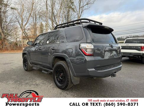 Used 2024 Toyota 4Runner SR5 Premium w/ Moonroof Package AWD/4WD image 8