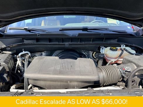 Used 2022 Cadillac Escalade Premium Luxury AWD/4WD image 32