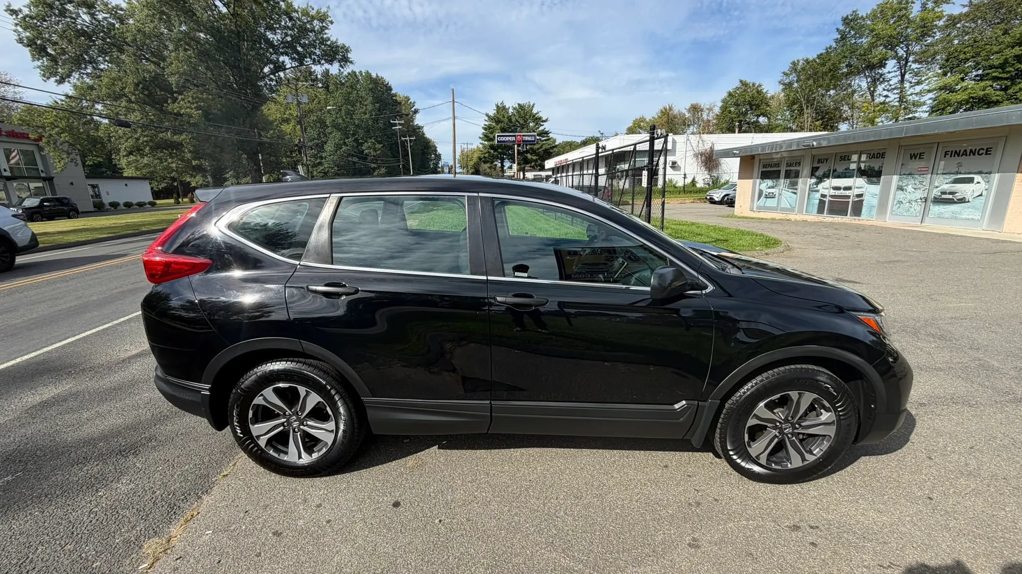 Used 2018 Honda CR-V LX image 6