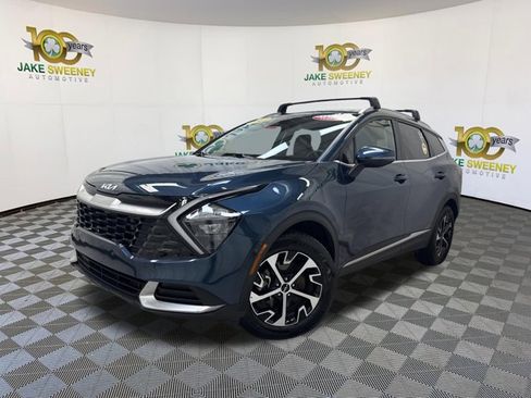 Certified 2023 Kia Sportage EX image 4