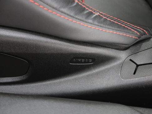 Used 2017 Chevrolet Camaro ZL1 RWD image 38
