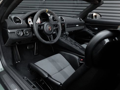 Certified 2024 Porsche 718 Boxster Spyder RS RWD image 4