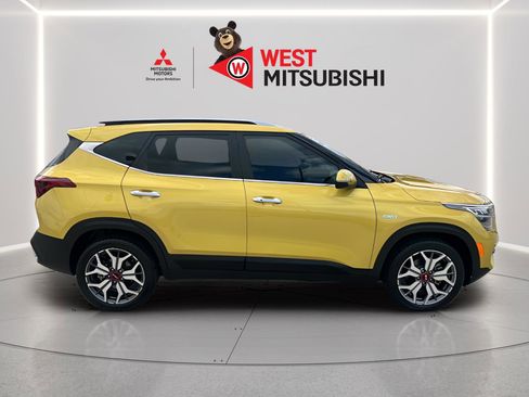 Used 2022 Kia Seltos SX w/ Sunroof Package AWD/4WD image 6