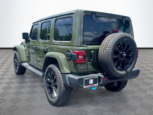 Used 2022 Jeep Wrangler Unlimited Sahara w/ Cold Weather Group AWD/4WD image 8