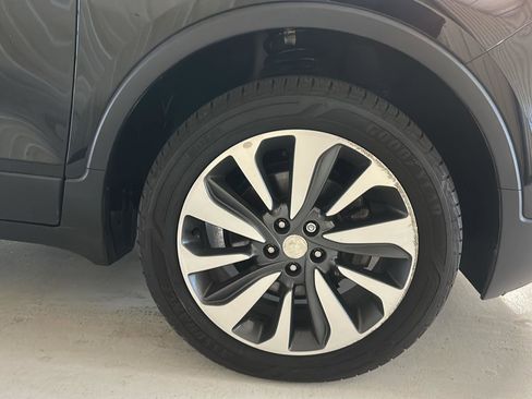 Used 2021 Buick Encore Preferred w/ Safety Package image 28