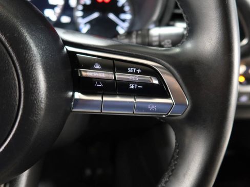 Used 2019 MAZDA MAZDA3 Hatchback FWD image 32